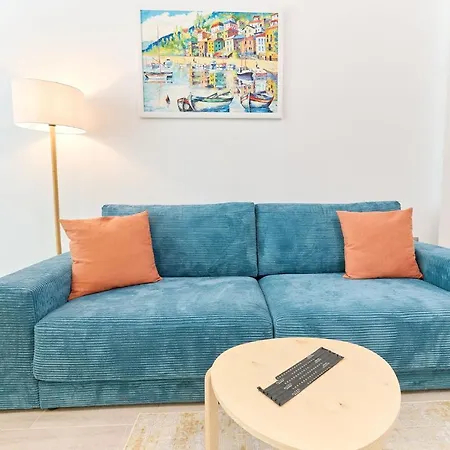 Blacksearama Apartment- Spa, Pools And Parking Apartment